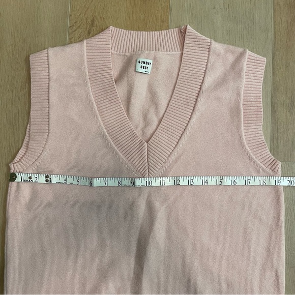 ARITZIA SUNDAY BEST Pink Sweater Vest - Picture 4 of 7